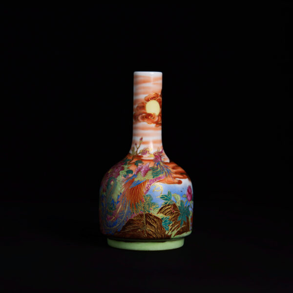(From an Old Collection) Western-Style Landscape Vase with Gilt Decoration