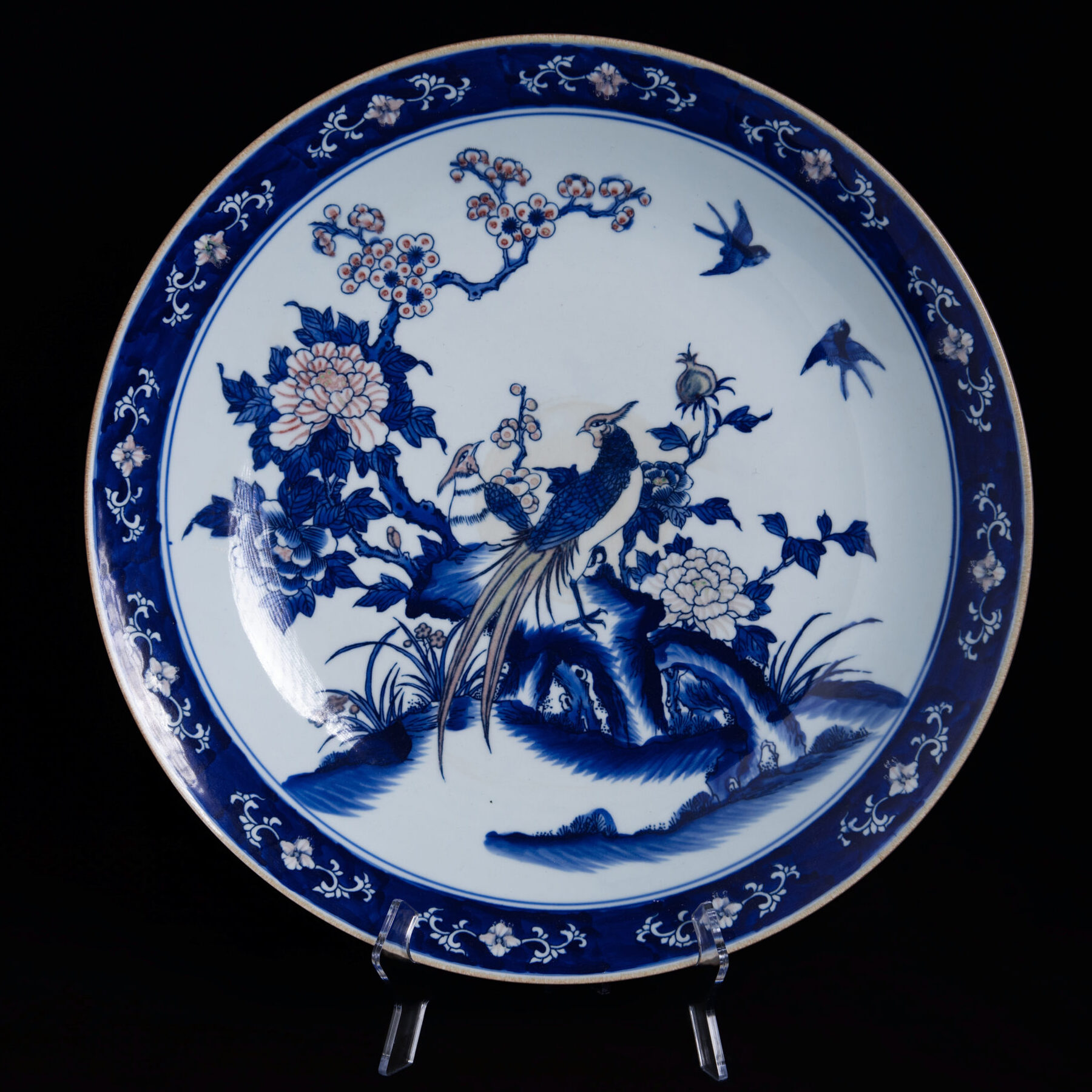 (From an Old Collection) Large Blue-and-White and Polychrome-Decorated Dish with Everted Rim, Depicting Golden Pheasants and Floral-and-Bird Motifs