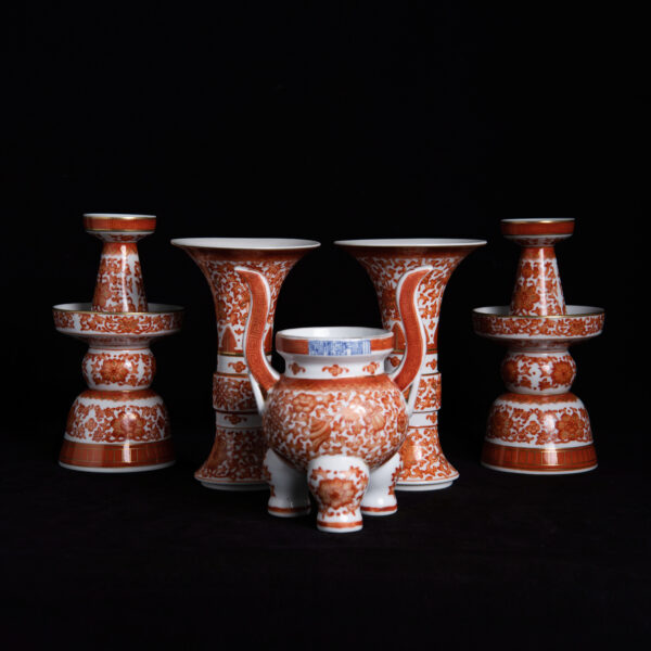 (From an Old Collection) A Set of Five Offerings Before a Buddha Statue, Decorated with Iron-Red and Gold-Painted Lotus Scrolls