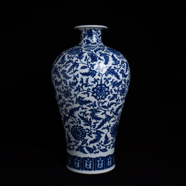(From an Old Collection) Blue and White Patterned Lotus-Leaf-Encrusted Jar