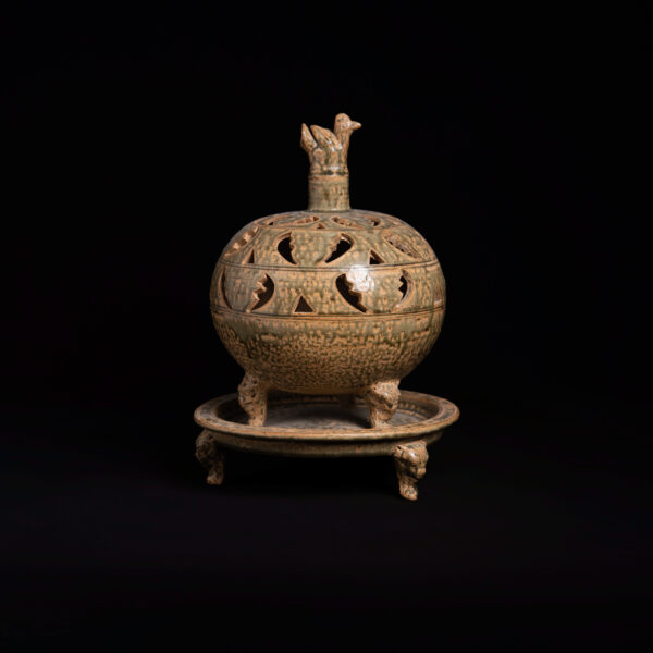 (From an Old Collection)Song Dynasty Yue Kiln Blue and White Porcelain Openwork Incense Burner
