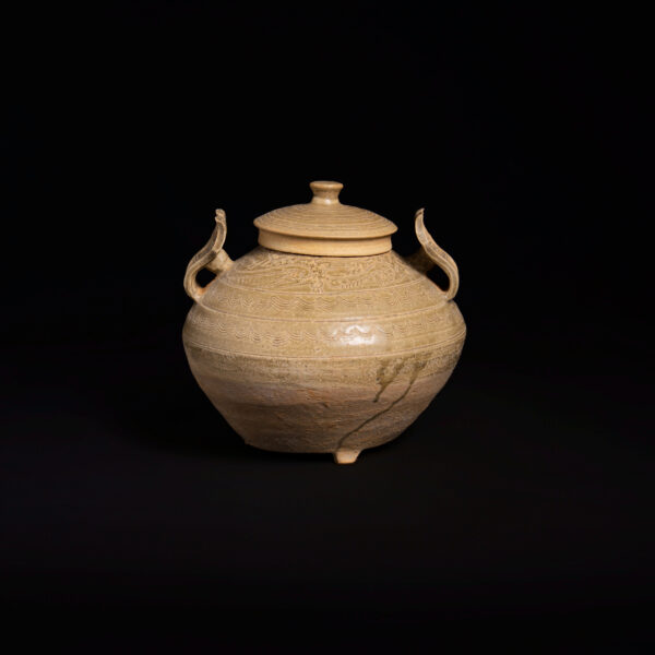 (From an Old Collection)Yue Kiln Blue Porcelain Double-Ear Jar