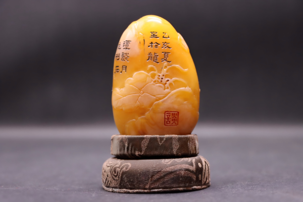 Tianhuang silver-plated gold seal with the design of Lotus Pond and Moonlight at Night