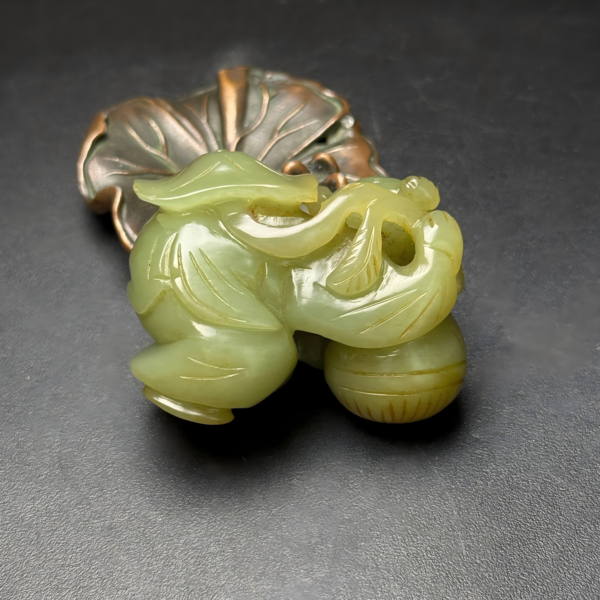 The Jadeite Boy Playing with the Hoop