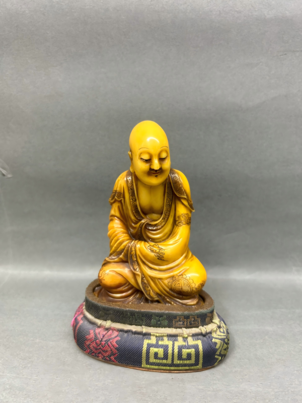 Tianhuang exquisite carved small Buddha figurine