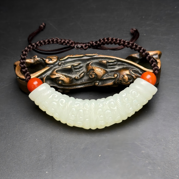 Heitan Jade Dragon Head Charm Bracelet
