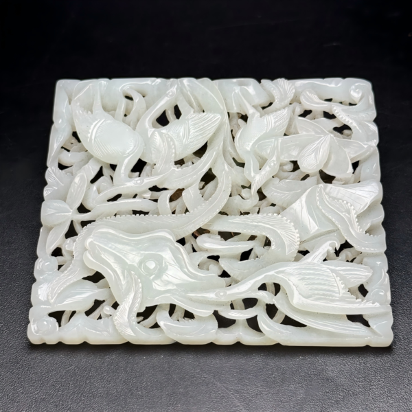 Huitan Jade Deer and Crane Together in Spring Hollowed-out Jade Plate