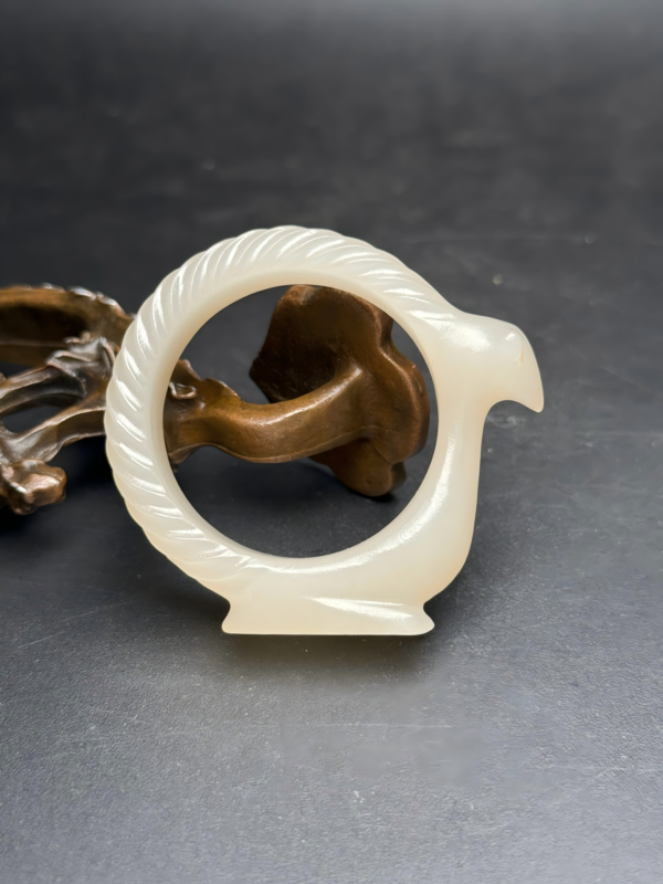 Huating jade phoenix bird robe clasp