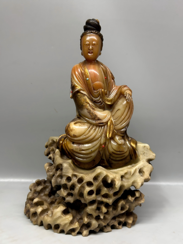 Shoushan Furong Stone Guanyin Statue