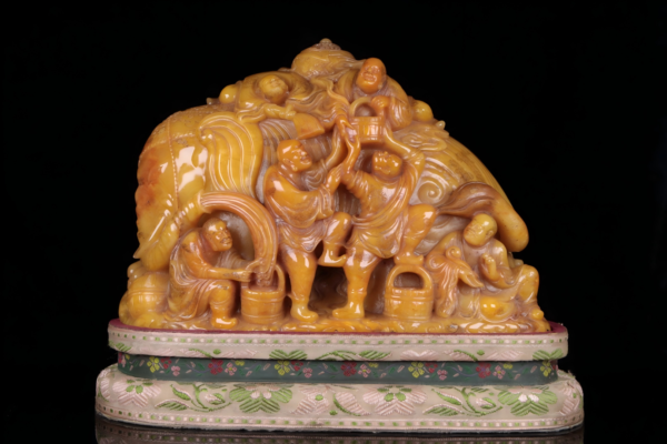 Tianhuang stone "Taiping Scenery" display piece