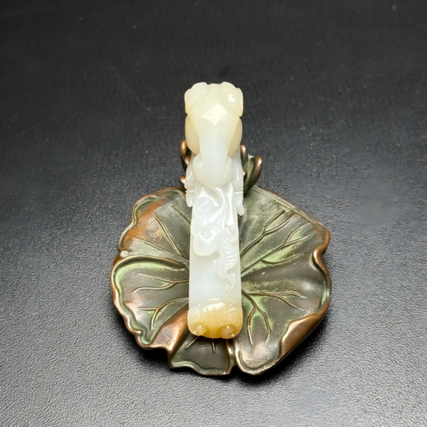 Heitan Jade Dragon Head Pendant